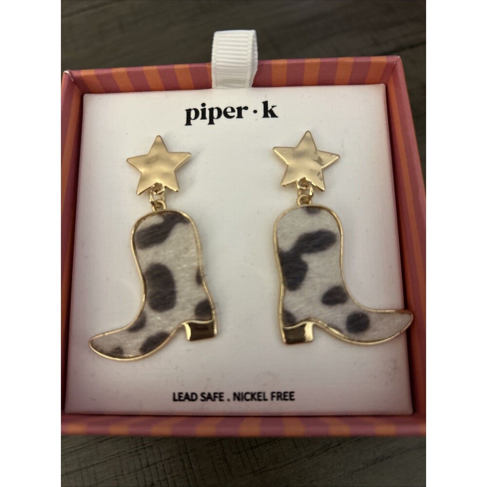 Cowgirl Piper. K Gold Tone Earrings New In Box